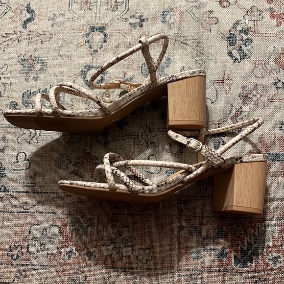A New Day snakeskin heel - Picture 2 of 5